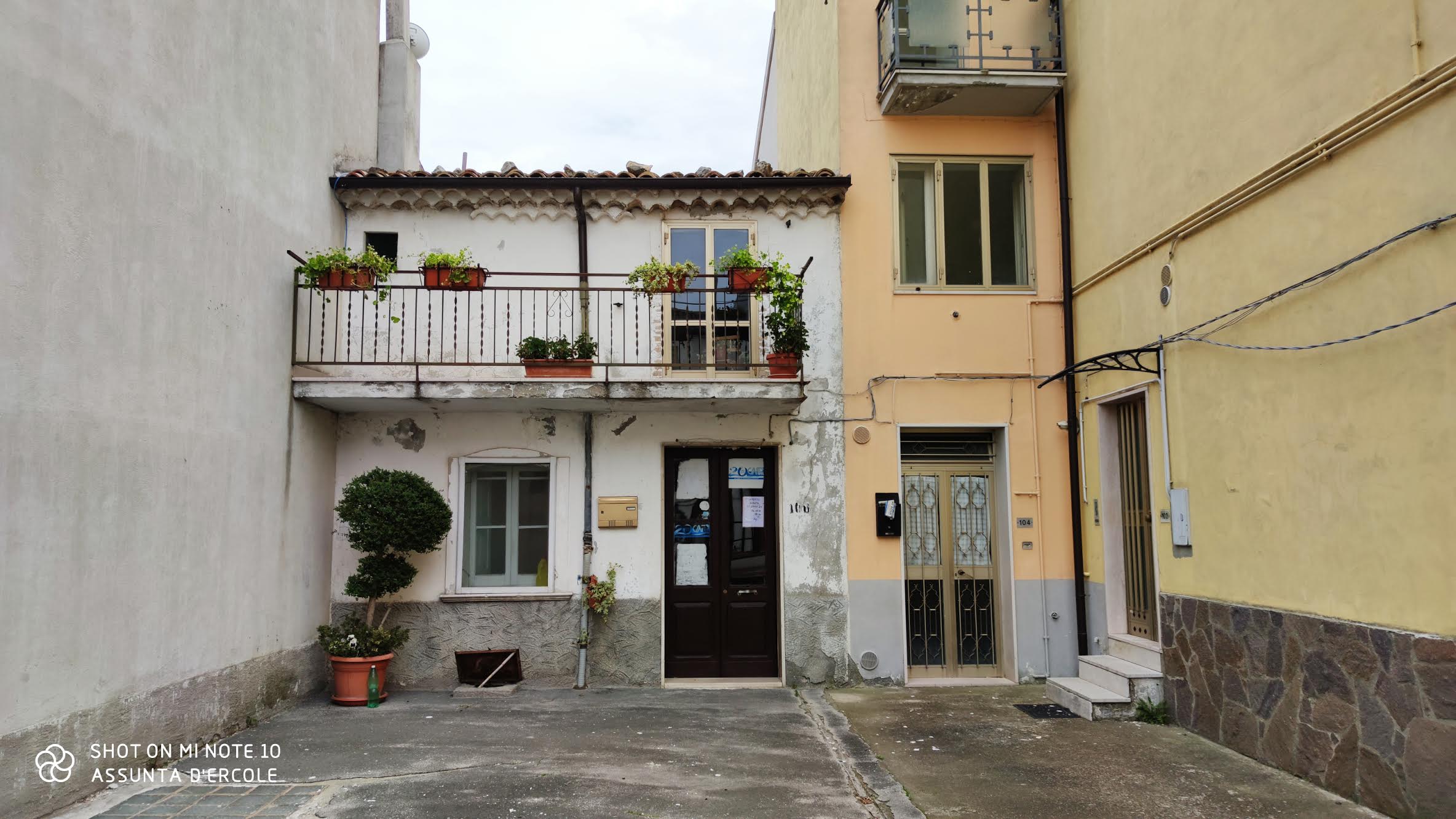 rif 1255 Celenza Sul Trigno – (CH) Casa di paese con cortile in posizione centrale – € 26000
