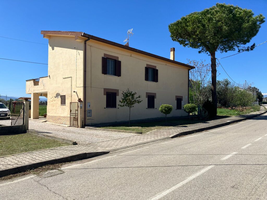 rif 1465 Scerni (CH) – Casolare con terrazzo panoramico e giardino – € 120000